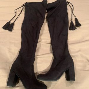 Tassel ties knee high boots